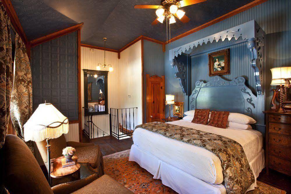 Gruene Mansion Inn Bed And Breakfast New Braunfels Exterior photo